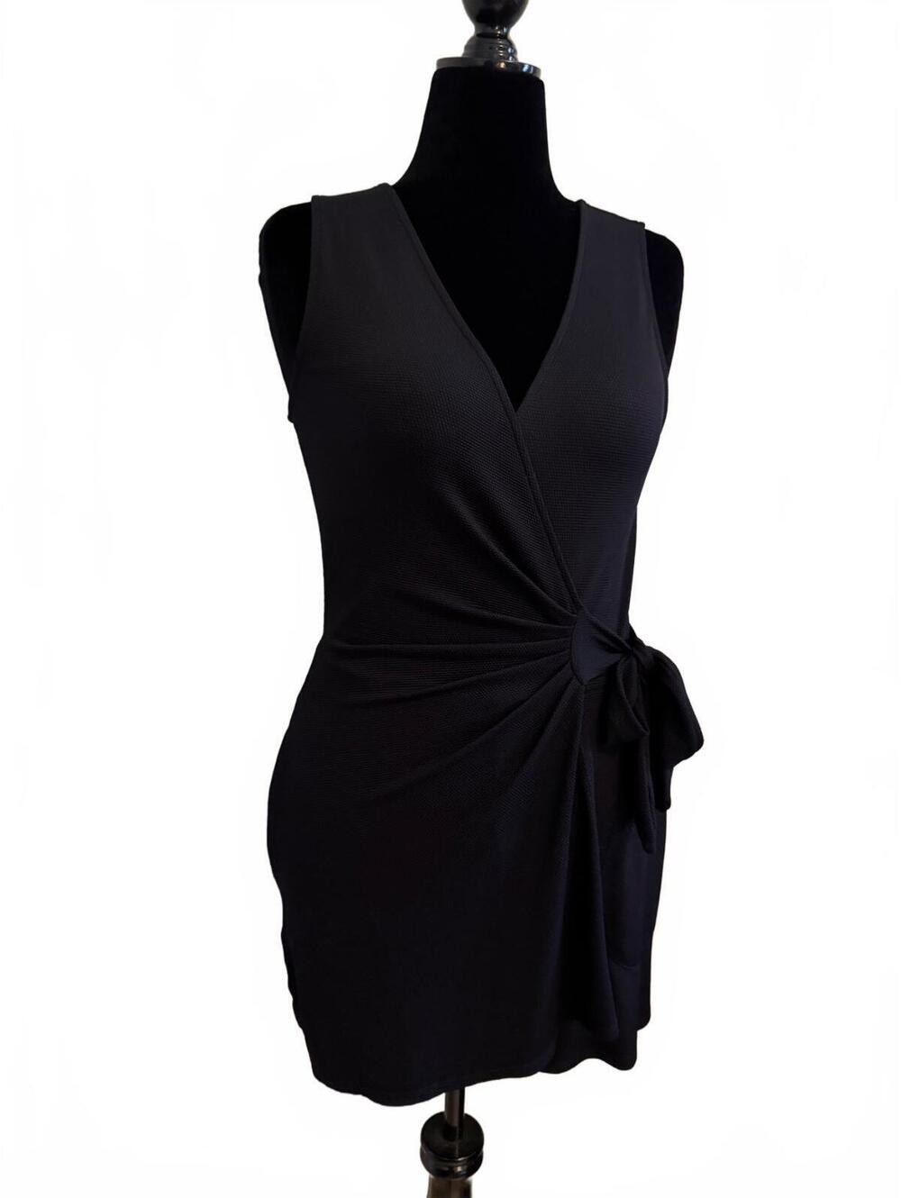 Tommy Bahama Black Sleeveless Wrap Front Romper with Side Pockets - Medium